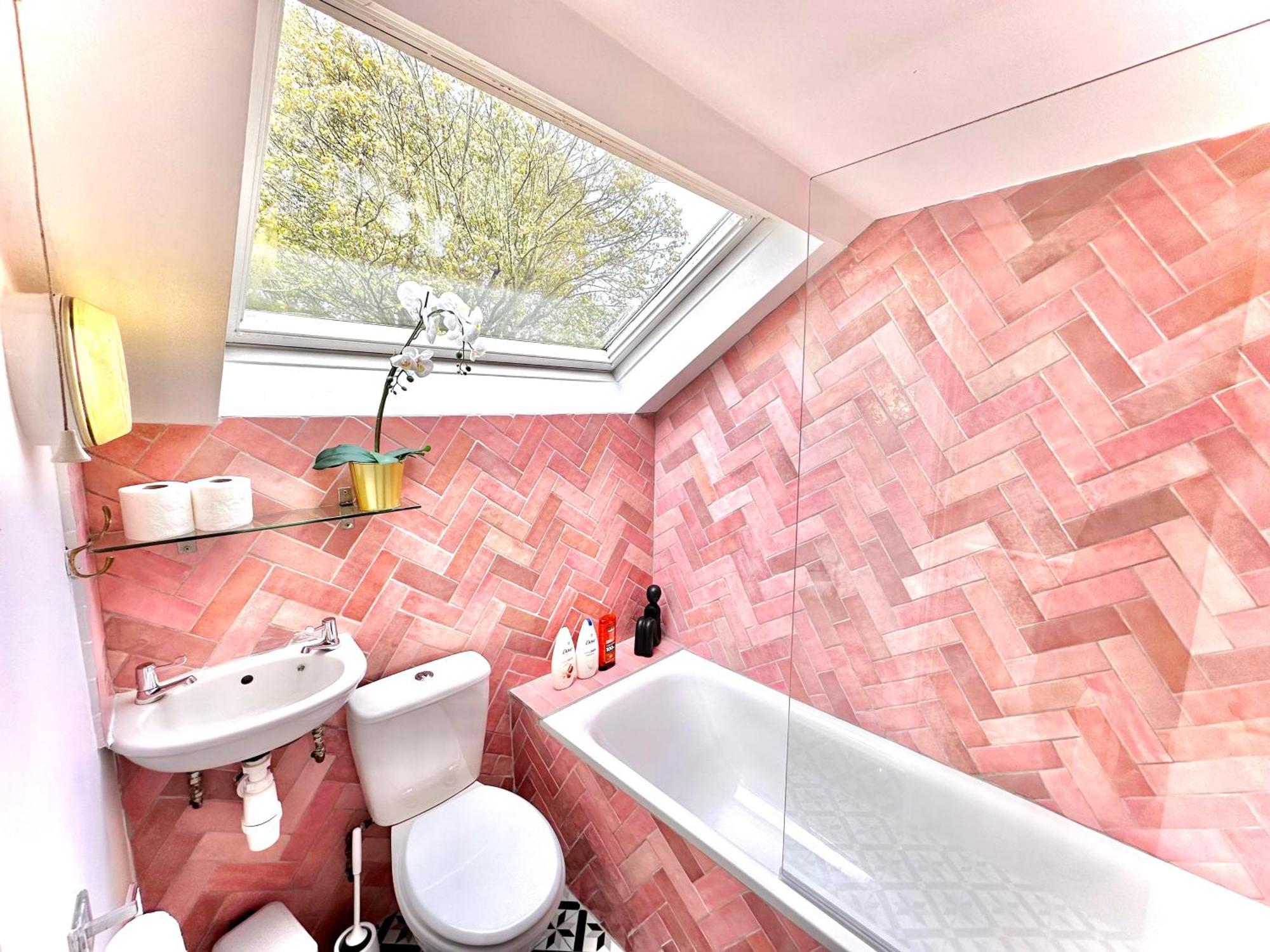 Appartement Enticing 2 Bedroom Flat With Mini-garden In Hackney, Lower Clapton Londres